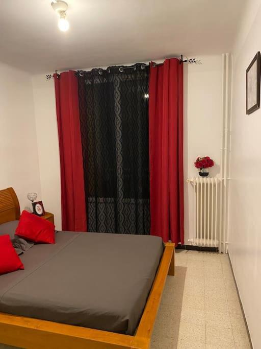Appartement T4 A Deux Pas De La Gare St Charles Marselha Exterior foto