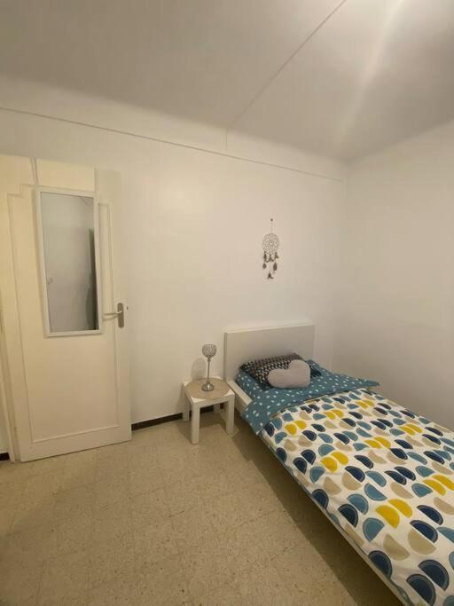 Appartement T4 A Deux Pas De La Gare St Charles Marselha Exterior foto