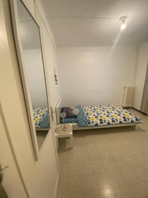 Appartement T4 A Deux Pas De La Gare St Charles Marselha Exterior foto