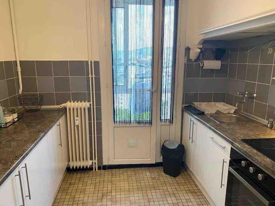Appartement T4 A Deux Pas De La Gare St Charles Marselha Exterior foto
