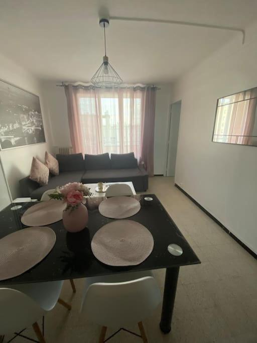 Appartement T4 A Deux Pas De La Gare St Charles Marselha Exterior foto