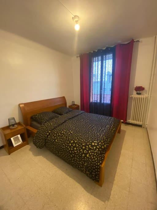 Appartement T4 A Deux Pas De La Gare St Charles Marselha Exterior foto